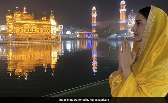 Kiara Advani Seeks Blessings At Golden Temple