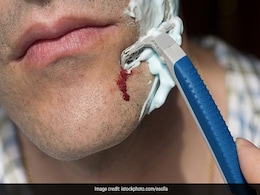 पुरुष दाढ़ी बनाते समय अपनाएंगे ये 7 टिप्स, तो शेविंग ब्लेड से कट या इंफेक्शन का नहीं रहेगा डर पुरुष दाढ़ी बनाते समय अपनाएंगे ये 7 टिप्स, तो शेविंग ब्लेड से कट या इंफेक्शन का नहीं रहेगा डर