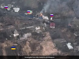 Video Shows Lone Ukrainian Tank Taking On Entire Russian Convoy Video Shows Lone Ukrainian Tank Taking On Entire Russian Convoy