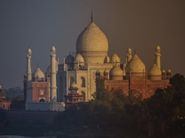 Stop All Commercial Activities Within 500 Metres Of Taj Mahal: Supreme Court Stop All Commercial Activities Within 500 Metres Of Taj Mahal: Supreme Court