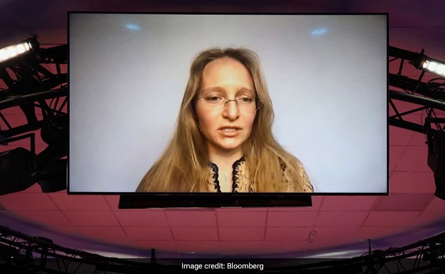 Sanctions Bring Putin's Mystery Daughters Into Limelight