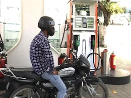 Petrol Diesel Price Today: तेल कंपनियों ने जारी किए आज के पेट्रोल-डीजल के दाम, यहां करें चेक Petrol Diesel Price Today: तेल कंपनियों ने जारी किए आज के पेट्रोल-डीजल के दाम, यहां करें चेक
