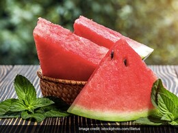 तरबूज खाने के बाद पानी पीने से क्यों बचना चाहिए? एक्सपर्ट से जानिए गर्मियों में खानपान से जुड़ी सावधानी