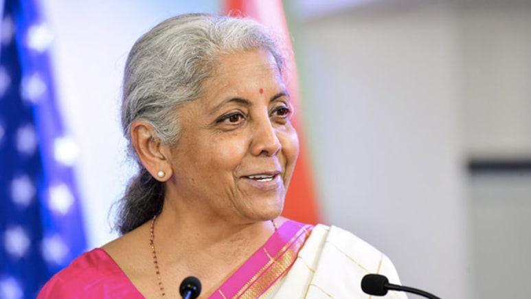 Union Budget 2026: अब विदेश घूमना होगा सस्ता, देश में भी बनेंगे 7 नए कॉरिडोर, जानिए बजट में ट्रैवल को लेकर क्या-क्या