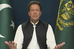 इमरान खान ने फिर की भारत की तारीफ : 'उन्हें कोई भी देश आंख नहीं दिखा सकता' इमरान खान ने फिर की भारत की तारीफ : 'उन्हें कोई भी देश आंख नहीं दिखा सकता'