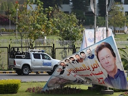 इमरान खान की पारी खत्म, देर रात अविश्वास प्रस्ताव पर वोटिंग में मिली करारी हार इमरान खान की पारी खत्म, देर रात अविश्वास प्रस्ताव पर वोटिंग में मिली करारी हार