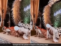 Wedding Video:फिटनेस वाली शादी! दूल्हा-दुल्हन स्टेज पर ही लगाने लगे Push-Ups Wedding Video:फिटनेस वाली शादी! दूल्हा-दुल्हन स्टेज पर ही लगाने लगे Push-Ups