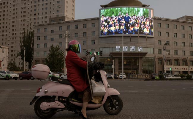 British Lawmakers Consider Banning Medical Supplies From China's Xinjiang