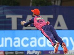 Watch: Jos Buttler Takes A Tumbling Catch To Send Daniel Sams Back To The Hut Watch: Jos Buttler Takes A Tumbling Catch To Send Daniel Sams Back To The Hut