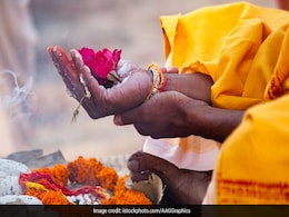 Vaisakh Month 2022: वैशाख के महीने में पड़ रहे हैं कई धार्मिक त्योहार, क्रमानुसार जानें व्रत की तिथियां  Vaisakh Month 2022: वैशाख के महीने में पड़ रहे हैं कई धार्मिक त्योहार, क्रमानुसार जानें व्रत की तिथियां