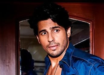 Sidharth Malhotra's Turkish Platter Will Leave You Drooling Sidharth Malhotra's Turkish Platter Will Leave You Drooling