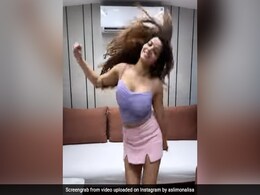 मस्ती के मूड में मोनालिसा ने 'आई रे आई खुशी' गाने पर किया बिंदास डांस, फैन्स बोले- लल्लनटॉप मैडम...देखें Video मस्ती के मूड में मोनालिसा ने 'आई रे आई खुशी' गाने पर किया बिंदास डांस, फैन्स बोले- लल्लनटॉप मैडम...देखें Video