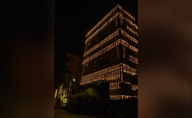 Ranbir Kapoor, Alia Bhatt's Reported Wedding: After RK Studios, Krishna Raj Bungalow Lit Up