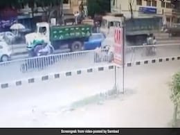 Chilling Video Shows Car Crushed Between 2 Trucks In Bhubaneswar; 1 Dead Chilling Video Shows Car Crushed Between 2 Trucks In Bhubaneswar; 1 Dead