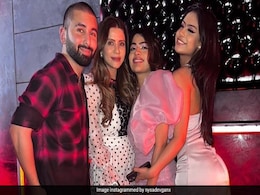 न्यासा देवगन का लेटेस्ट फोटो में ग्लैमरस लुक देख कर बोले फैंस- काजोल से ज्यादा स्टाइलिश है  न्यासा देवगन का लेटेस्ट फोटो में ग्लैमरस लुक देख कर बोले फैंस- काजोल से ज्यादा स्टाइलिश है