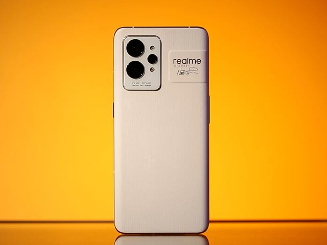 Realme's New Flagship Phone, Review of the iQoo Z6 & OnePlus Bullets Z2