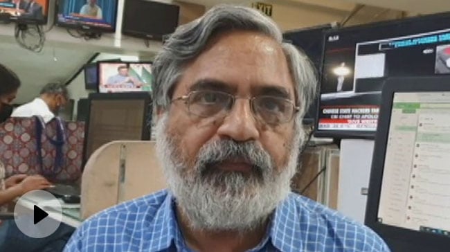 ईरानी लड़कियों के सीने में जलती है एक आग