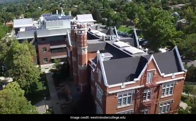 अमेरिका के एक कॉलेज ने शुरु किया पॉर्नोग्राफी पर कोर्स, जहां एकसाथ बैठकर Porn Film देखेंगे छात्र