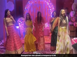 IAS Tina Dabi ने अपनी शादी में किया खूब डांस, दोस्तों के साथ जमकर लगाए ठुमके, वायरल हो रहा VIDEO IAS Tina Dabi ने अपनी शादी में किया खूब डांस, दोस्तों के साथ जमकर लगाए ठुमके, वायरल हो रहा VIDEO