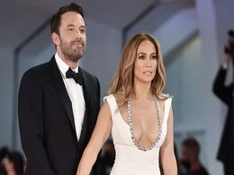 Jennifer Lopez And Ben Affleck Are Engaged Again Jennifer Lopez And Ben Affleck Are Engaged Again