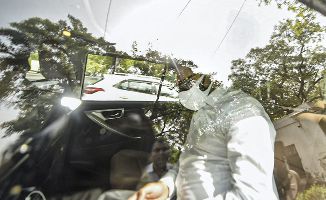 कांग्रेस और प्रशांत किशोर की वार्ता के बीच IPAC ने टीआरएस से मिलाया हाथ