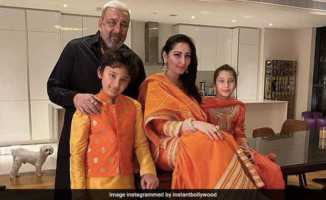 कैंसर के बारे में पता चलने पर बुरी तरह टूट गए थे संजय दत्त, बोले- मैं 3 घंटे तक रोया था...