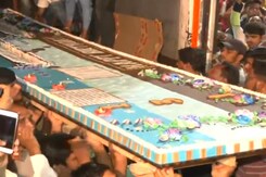 131 Kg Cake Cut In Mumbai To Mark 131st Birth Anniversary Of Dr BR Ambedkar 131 Kg Cake Cut In Mumbai To Mark 131st Birth Anniversary Of Dr BR Ambedkar