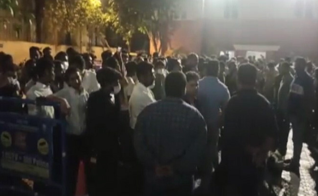 Actor's Daughter, <i>Bigg Boss</i> Winner Among 142 Detained At Hyderabad Rave