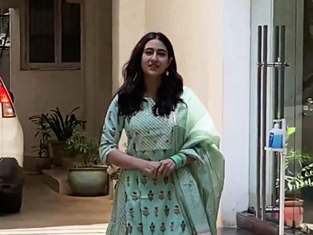 Sara Ali Khan's Mid-Week Diaries