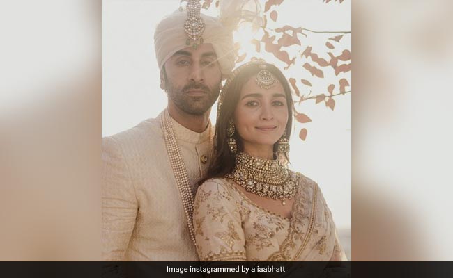 Alia Bhatt Changes Her Instagram Display Picture. It's Now A Wedding Pic With Ranbir Kapoor
