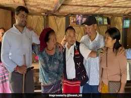 IAS का हुआ तबादला, तो फेयरवेल पर स्थानीय लोगों के साथ जमकर किया Folk Dance, किरण रिजिजू ने कही ये बात IAS का हुआ तबादला, तो फेयरवेल पर स्थानीय लोगों के साथ जमकर किया Folk Dance, किरण रिजिजू ने कही ये बात