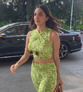 Kiara Advani's Uber Cool Airport Look In A Green Co-Ord Set Is Absolutely  Gorgeous