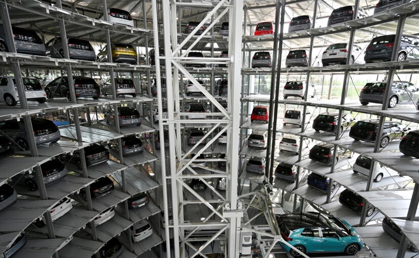 Giga-Casting And Robots: How Volkswagen's Trinity Aims To CatchUp With Tesla Giga-Casting And Robots: How Volkswagen's Trinity Aims To CatchUp With Tesla