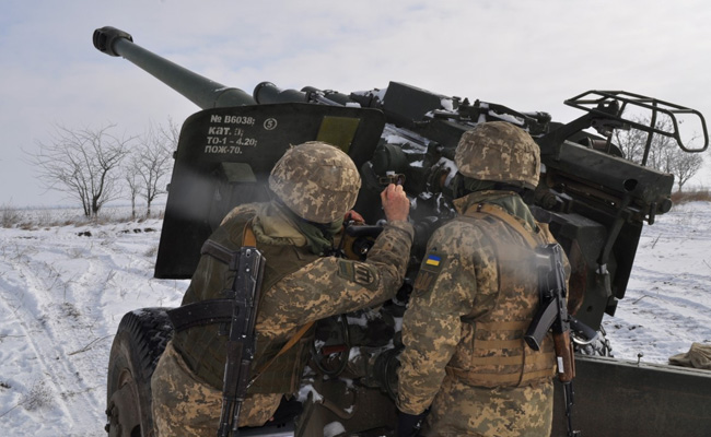 US Starts Training Of Some Ukrainian Troops On Howitzer Artillery: Report