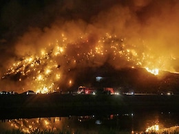 Massive Fire Breaks Out In Delhi Landfill Site Massive Fire Breaks Out In Delhi Landfill Site