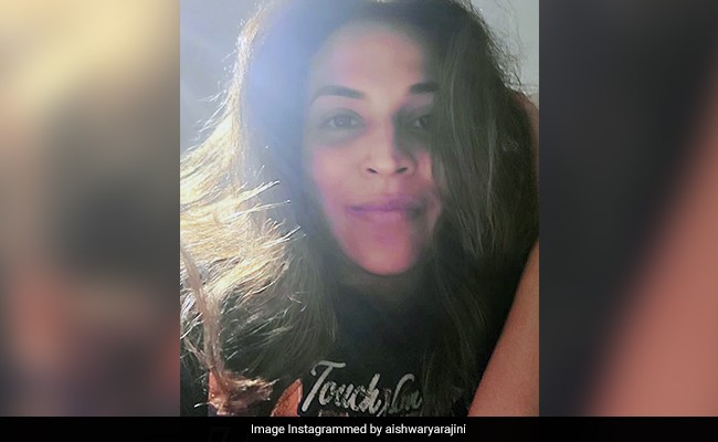 Aishwarya Rajinikanth's Midweek Mood Is "Messy Hair And No Makeup"
