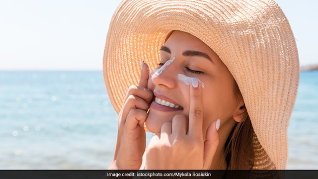 Moisturising throughout the summer can help manage psoriasis