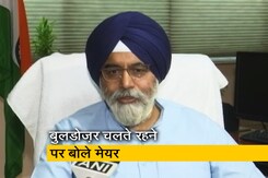 SC के आदेश के बाद भी बुलडोज़र चलने से मेयर का इनकार, कहा- अमल करने में नहीं की देरी SC के आदेश के बाद भी बुलडोज़र चलने से मेयर का इनकार, कहा- अमल करने में नहीं की देरी