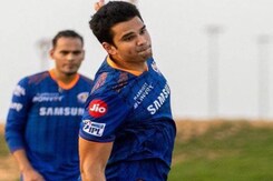 Arjun Tendulkar को Mumbai Indians IPL में आखिर कब मौका देगी Arjun Tendulkar को Mumbai Indians IPL में आखिर कब मौका देगी