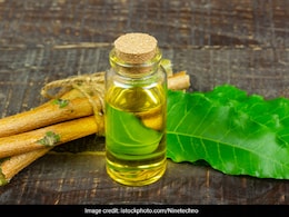बालों पर शुद्ध नीम का तेल लगाने के 7 अचूक फायदे, झड़ना रोके, बालों की मजबूती और ग्रोथ बढ़ाने के लिए प्रभावी, पढ़ें बालों पर शुद्ध नीम का तेल लगाने के 7 अचूक फायदे, झड़ना रोके, बालों की मजबूती और ग्रोथ बढ़ाने के लिए प्रभावी, पढ़ें