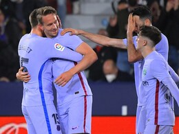 La Liga: Luuk de Jong Stoppage Time Header Gives Barcelona Victory Over Levante