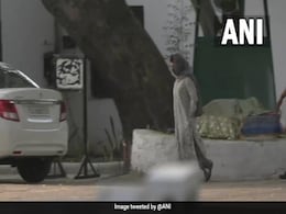 Mehbooba Mufti Meets Congress Chief Sonia Gandhi In Delhi Mehbooba Mufti Meets Congress Chief Sonia Gandhi In Delhi