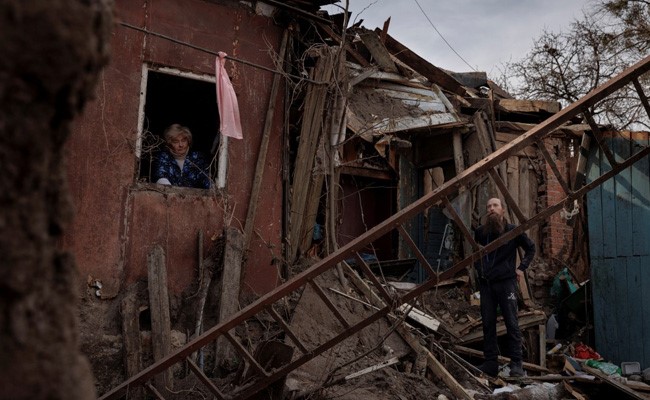 Ukrainian Shelling Leaves 8 Dead In Russia-Controlled Eastern Ukraine