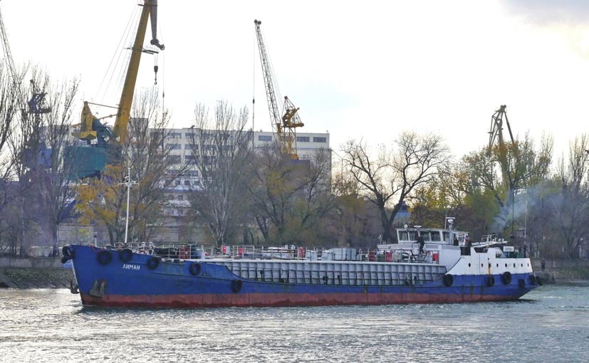 Fuel Ship Sinks Off Tunisia, Threatening Environmental Disaster