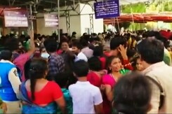 Stampede-Like Situation At Tirupati Shrine As Over 10,000 Rush For Tickets Stampede-Like Situation At Tirupati Shrine As Over 10,000 Rush For Tickets
