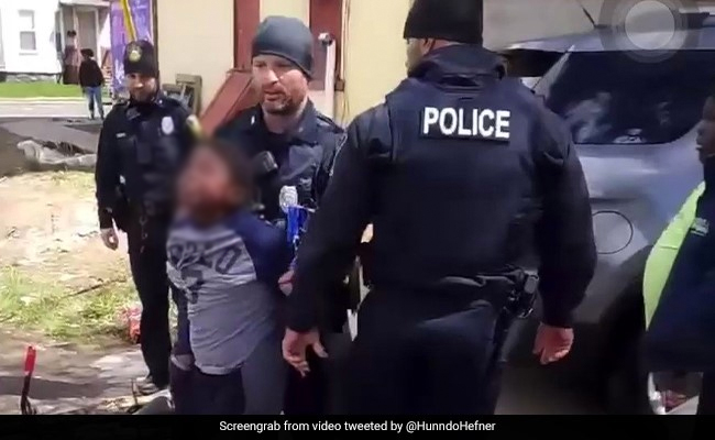US Cops Detaining Black 8-Year-Old Over 'Stealing Chips' Sparks Outrage
