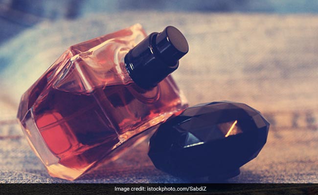 5 Best Pocket Perfumes For Women To Stay Fresh Always