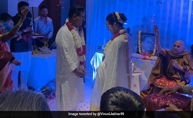 First Pics Of IAS Topper Tina Dabi's Wedding To Fellow Officer Are Out