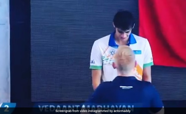 बॉलीवुड स्टार R माधवन के बेटे ने लहराया तिरंगा, डेनिश ओपन स्विमिंग में जीता सिल्वर, बोले- गर्व है..'