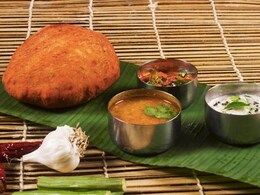 Moong Dal Poori: टेस्टी और हेल्दी नाश्ते के लिए बनाएं स्वादिष्ट मसाला मूंग दाल की पूरियां, यहां देखें रेसिपी Moong Dal Poori: टेस्टी और हेल्दी नाश्ते के लिए बनाएं स्वादिष्ट मसाला मूंग दाल की पूरियां, यहां देखें रेसिपी